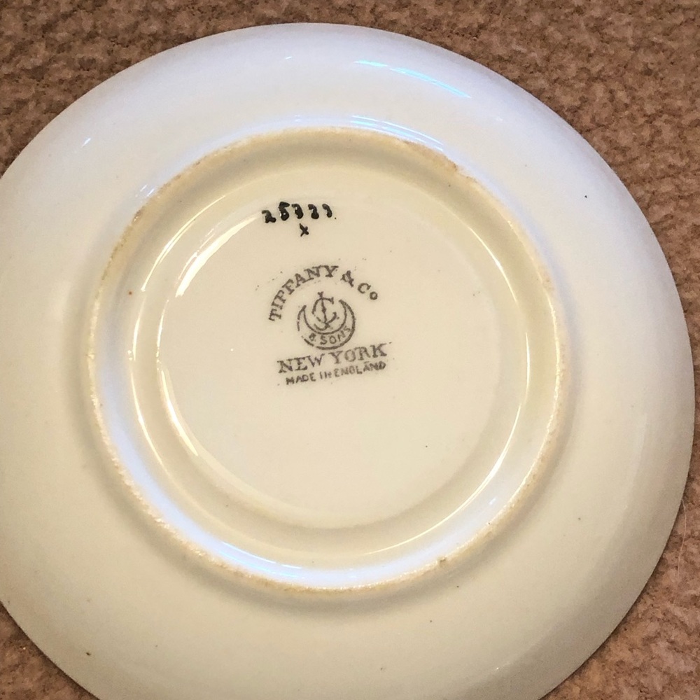 Tiffany & Co. 4 Vintage White Porcelain Saucer with Gold Band & 3 Bavaria Cups - Picture 8 of 16